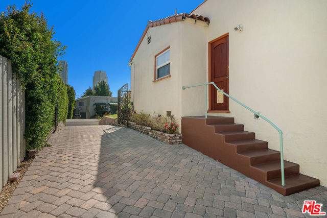 Image 3 for 1913 Benecia Ave, Los Angeles, CA 90025