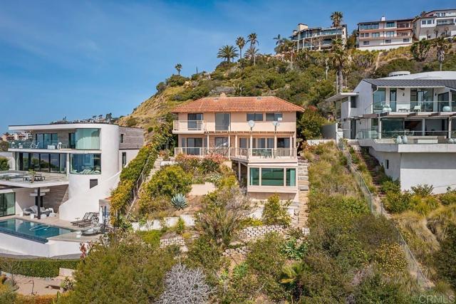 Detail Gallery Image 27 of 61 For 635 Nyes Pl, Laguna Beach,  CA 92651 - 4 Beds | 2/1 Baths
