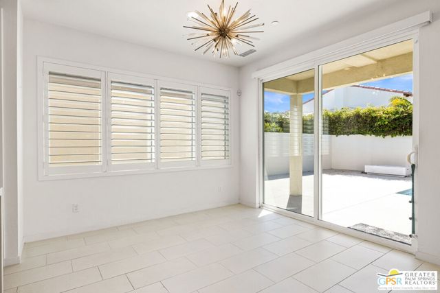 36277 Corta Aguila, Cathedral City CA: https://media.crmls.org/mediaz/195b6ac4-468d-4550-b732-22dca2904a14.jpg