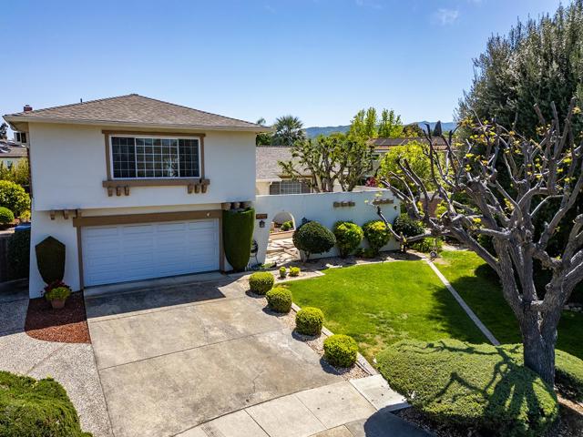 6128 Corte De La Reina, San Jose CA: https://media.crmls.org/mediaz/195bfb5f-c55b-4bcc-8bdf-f81a2df71e26.jpg