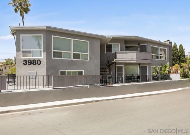 3980 Crown Point Drive, San Diego CA: https://media.crmls.org/mediaz/195c4518-8f92-4462-9fea-345e54188dad.jpg