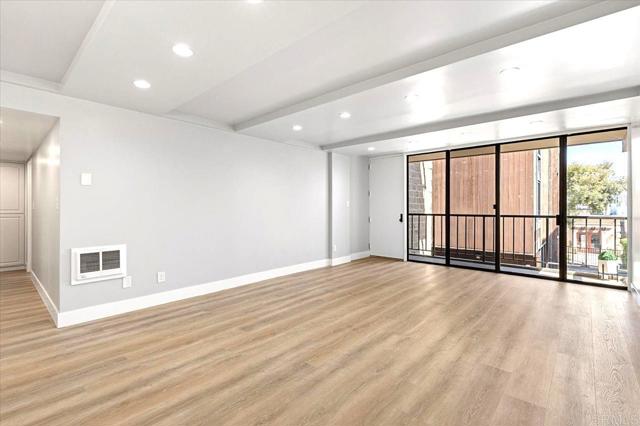 Detail Gallery Image 20 of 27 For 1250 Cave St #3,  La Jolla,  CA 92037 - 2 Beds | 2 Baths