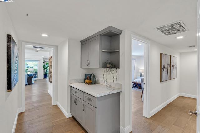 551 Cambrian Way, Danville CA: https://media.crmls.org/mediaz/195c87f2-995b-462c-8232-8b127c8e5e76.jpg