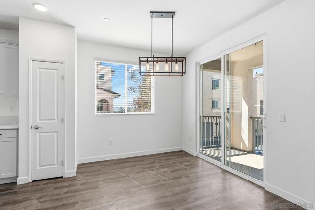 5230 Calle Rockfish, San Diego CA: https://media.crmls.org/mediaz/195d9590-bc75-4ad2-9640-181a755e1eb3.jpg