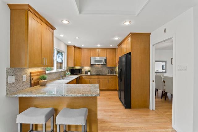 140 Virginia Avenue, Belmont CA: https://media.crmls.org/mediaz/195db476-b013-4754-b854-1f695800e90b.jpg