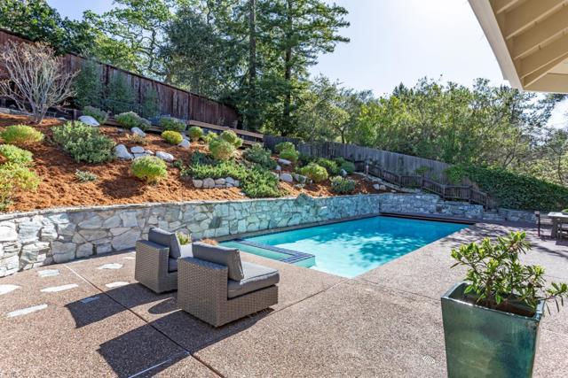 1110 Trinity Drive, Menlo Park CA: https://media.crmls.org/mediaz/195e5ea2-d7c1-4533-91d2-ff03d26bdf97.jpg