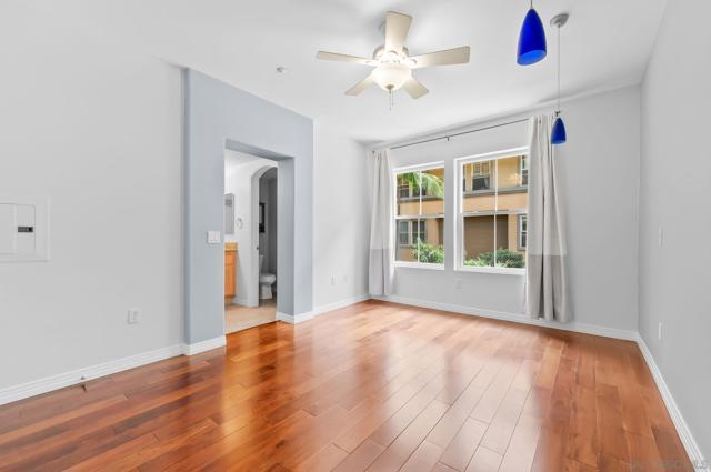 301 W G St, San Diego CA: https://media.crmls.org/mediaz/195e60d4-3bd6-43a4-a21f-aa6182e72f4a.jpg