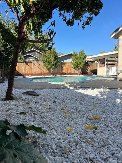 130 E 21st Street, Tracy CA: https://media.crmls.org/mediaz/195e6dbd-6aa1-47a8-bd7d-a951e233bce2.jpg