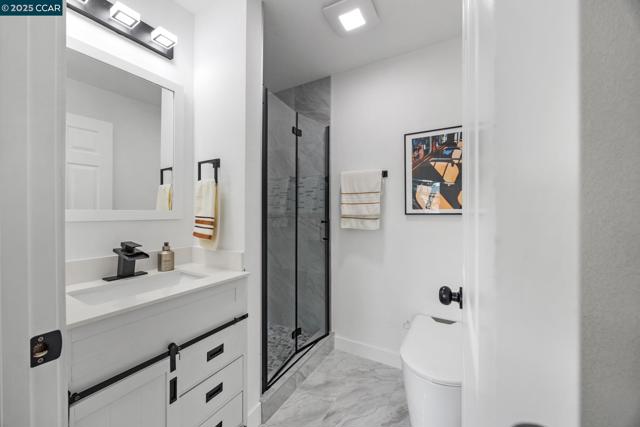 Image 32 of 60 For 917 60th St  