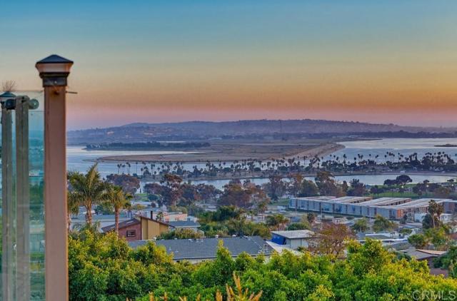 Detail Gallery Image 24 of 70 For 3539 Mount Laurence Dr, San Diego,  CA 92117 - 4 Beds | 3 Baths