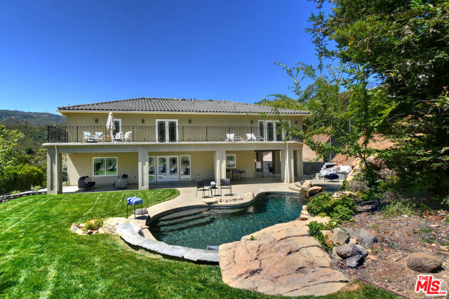 29677 Mulholland Highway, Agoura Hills CA: https://media.crmls.org/mediaz/19617392-a9b9-446e-8463-7033f34b90a2.jpg
