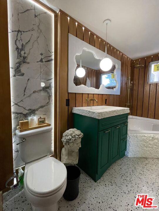 10537 Sherrill Street, Anaheim CA: https://media.crmls.org/mediaz/19618831-6eb9-4ec4-98e7-1cbeab477cc1.jpg