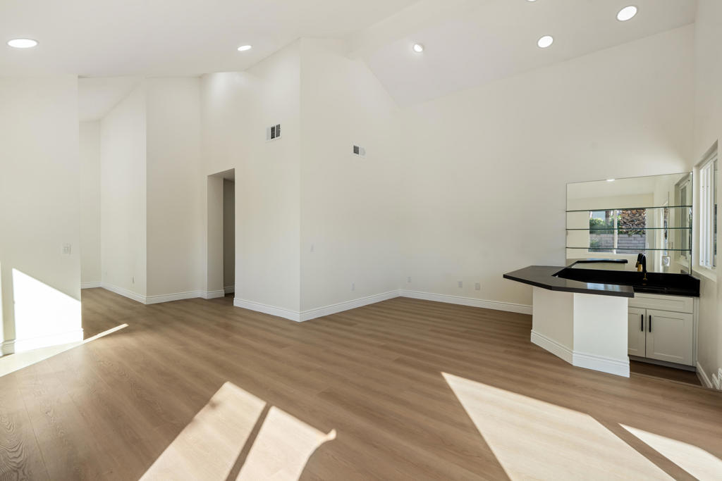 MLS #219137185PS image #17