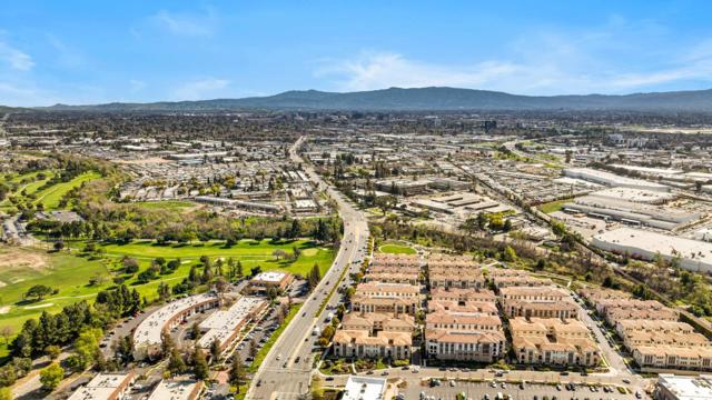 1071 Dewberry Place, San Jose CA: https://media.crmls.org/mediaz/196397c2-cb72-47ad-a63c-32a5244c4063.jpg