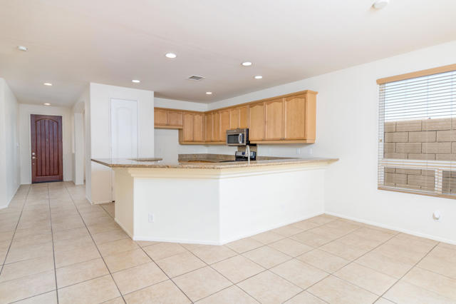 66168 S Agua Dulce Drive, Desert Hot Springs CA: https://media.crmls.org/mediaz/1963bb5e-3a3f-41fb-a99a-4775e7121e85.jpg