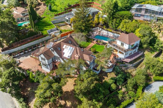 760 Chateau Drive, Hillsborough CA: https://media.crmls.org/mediaz/1964a59e-e410-47f6-8646-d02e9722f52e.jpg