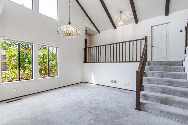 1440 Kring Way, Los Altos CA: https://media.crmls.org/mediaz/1964a91d-8003-4c96-9019-753b8a5ccd61.jpg