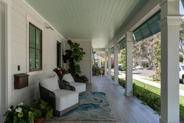 1040 Pine St, Coronado CA: https://media.crmls.org/mediaz/1964f31d-f6d3-41a2-afbd-8f064417c2a1.jpg