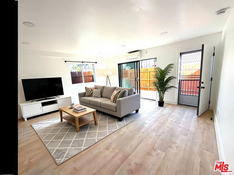 2106 Pisani Place #1