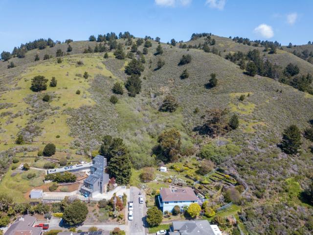 0 Calera Terrace, Pacifica CA: https://media.crmls.org/mediaz/1965dcaf-bd92-4fc9-8824-4f30e9f2b90e.jpg