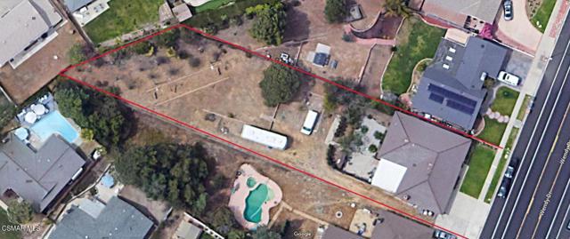 Red lines not a accurate boundary line