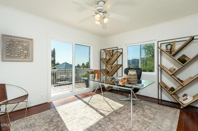 Detail Gallery Image 23 of 74 For 3550 Santa Carlotta St, Glendale,  CA 91214 - 5 Beds | 4 Baths