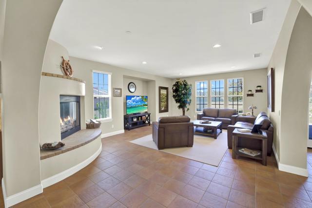 11443 Stockwood Cove, San Diego CA: https://media.crmls.org/mediaz/19670489-1011-4516-a56f-777ec1a273af.jpg