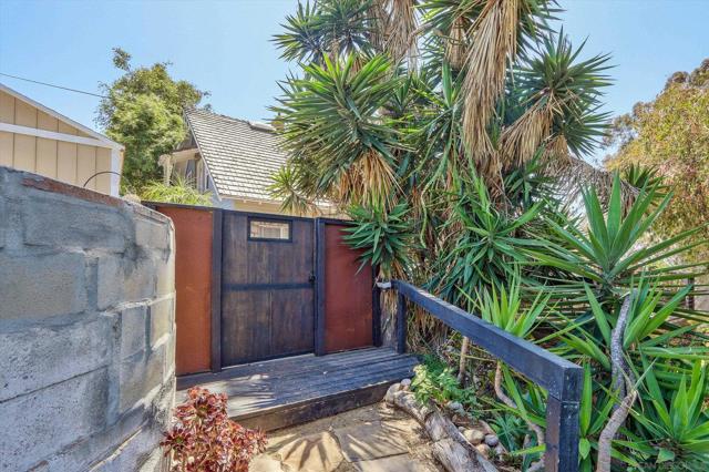 1035 Edgemont Place, San Diego CA: https://media.crmls.org/mediaz/196785c2-56c7-4ee4-bac2-be103627d3a2.jpg