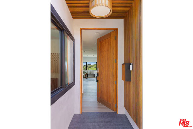 3750 Roberta Street, Los Angeles CA: https://media.crmls.org/mediaz/1967c324-6cbd-431d-a3e7-26a08623644c.jpg