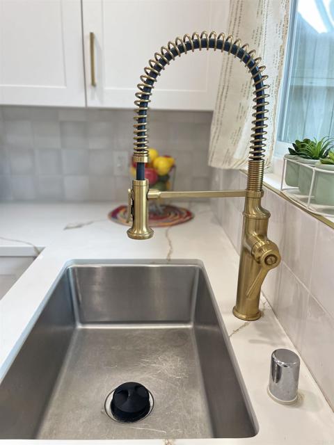 Detail Gallery Image 11 of 37 For 2525 Jefferson St #B,  Carlsbad,  CA 92008 - 2 Beds | 1/1 Baths