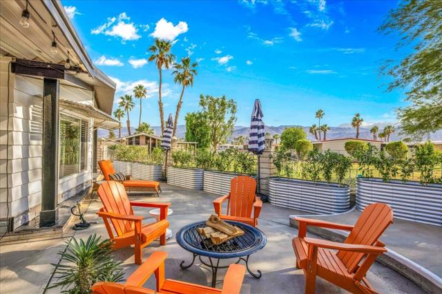 72967 Cabazon Peak Drive, Palm Desert CA: https://media.crmls.org/mediaz/196a5197-b1e7-4981-ac47-a41087f1e934.jpg