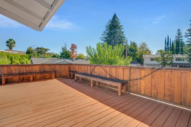 239 Sierra Court, Martinez CA: https://media.crmls.org/mediaz/196add54-4c03-45e0-83cb-4701dce7bae4.jpg