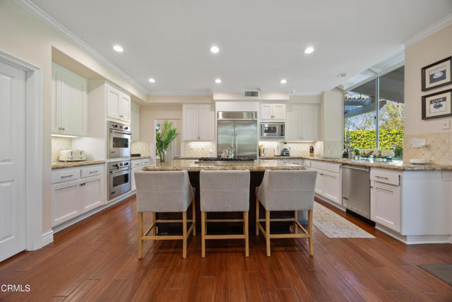 Detail Gallery Image 17 of 62 For 190 Golden Glen Dr, Simi Valley,  CA 93065 - 5 Beds | 4 Baths