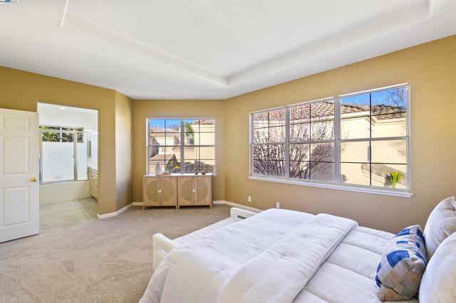 2909 Moreno Ave, Pleasanton CA: https://media.crmls.org/mediaz/196b2b5c-d448-48e1-af1b-69d350cea1ce.jpg