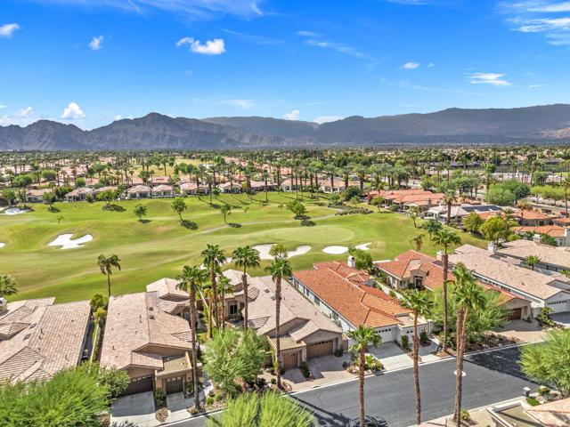 424 White Horse Trail, Palm Desert, CA 92211