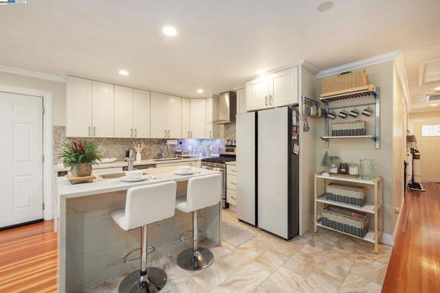 2036 brookside Dr, San Pablo CA: https://media.crmls.org/mediaz/196c6b39-febf-4da7-8ade-af7d4563648f.jpg