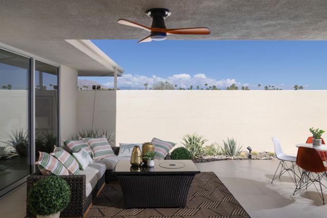 139 Desert Lakes Drive, Palm Springs CA: https://media.crmls.org/mediaz/196d5667-e201-4eb6-96fd-ba76a241ead2.jpg