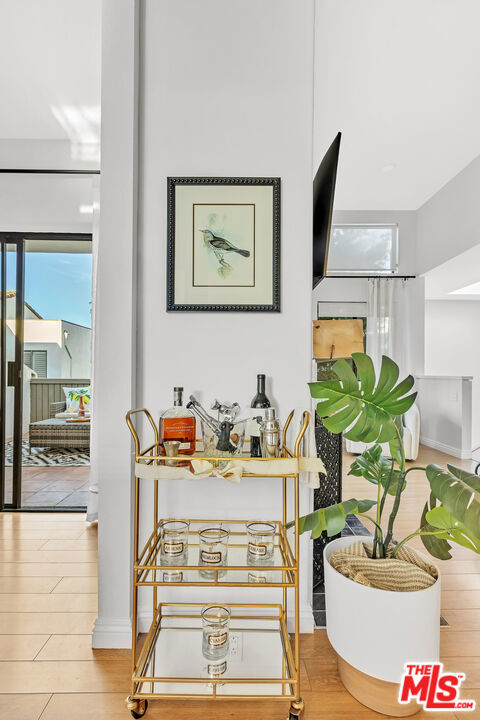 196d75a6 21f7 4654 B19a 3667669de8ff