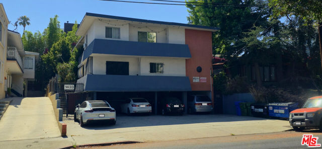 1433 N Martel Avenue, Los Angeles CA: https://media.crmls.org/mediaz/196e6369-5b7f-4076-8a69-888890295214.jpg