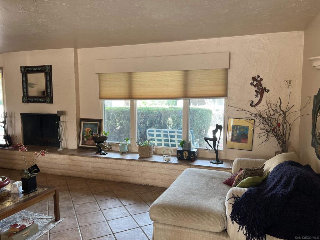 MLS #250044158SD image #19