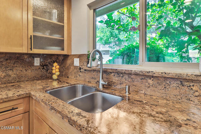 434 Vista Dorado Lane, Oak Park CA: https://media.crmls.org/mediaz/196f1d44-68e0-4916-ab07-3b0c8cb9838d.jpg
