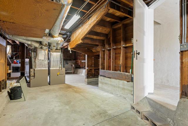 509 44th Avenue, San Francisco CA: https://media.crmls.org/mediaz/19704ec6-3a16-4251-91c8-f59fc7ee1e00.jpg