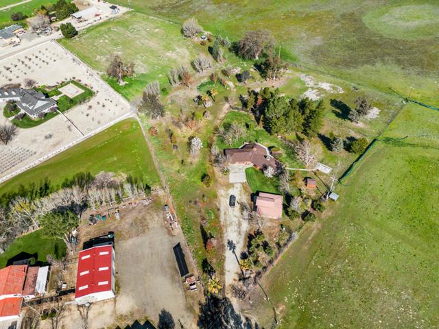 50145 Adobe Place, Lockwood CA: https://media.crmls.org/mediaz/1971b6c4-1896-4604-8e61-d9a6f0ee9a49.jpg