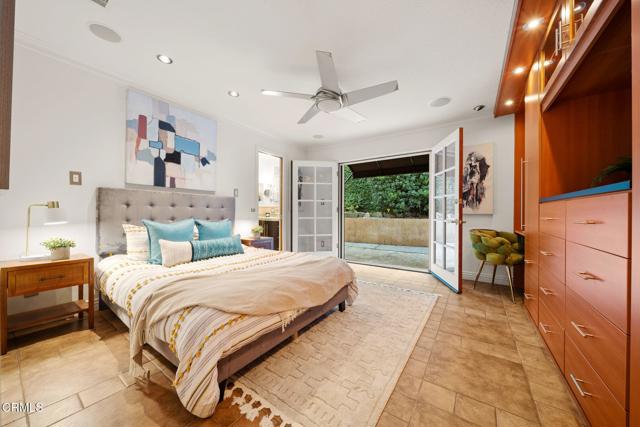 Detail Gallery Image 22 of 36 For 1038 Oban Dr, Los Angeles,  CA 90065 - 3 Beds | 3 Baths