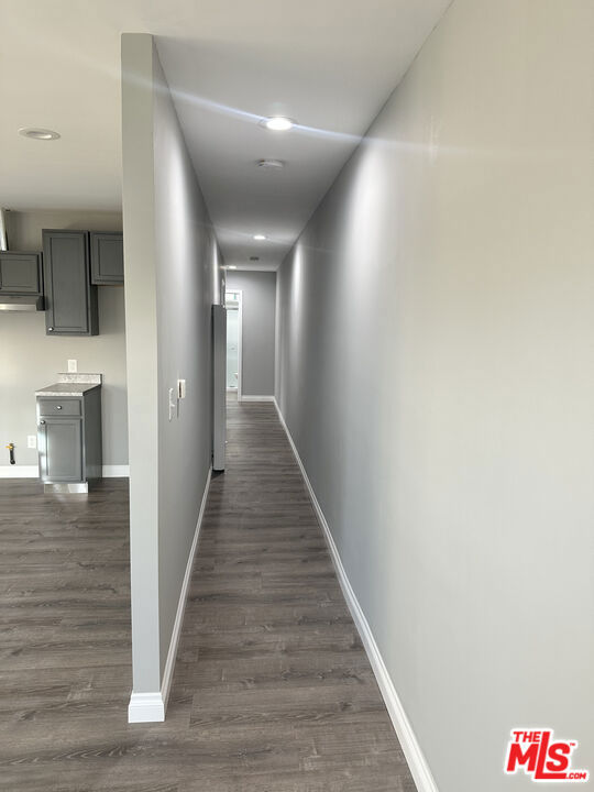1551 W 55th Street, Los Angeles CA: https://media.crmls.org/mediaz/1972b53c-ef2d-4e53-a669-d1377d3e8219.jpg