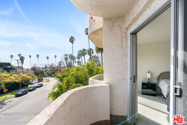 Drew Fenton | 836 S Bundy Drive Los Angeles CA | MLS: 7113379