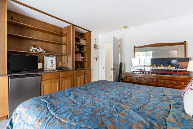 523 Maple Street, San Mateo CA: https://media.crmls.org/mediaz/1974178f-e11e-49e9-9242-89231d52eebc.jpg