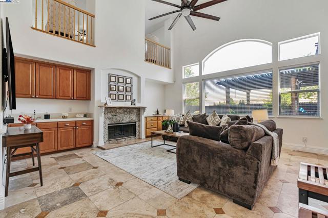 Image 9 of 60 For 5065 Carbondale Way