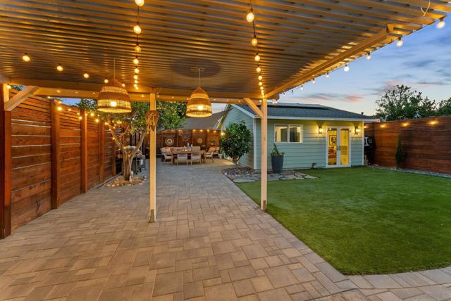 5092 E Mountain View Drive, San Diego CA: https://media.crmls.org/mediaz/197433c1-fccc-47b6-b4f2-16514b33e1e8.jpg