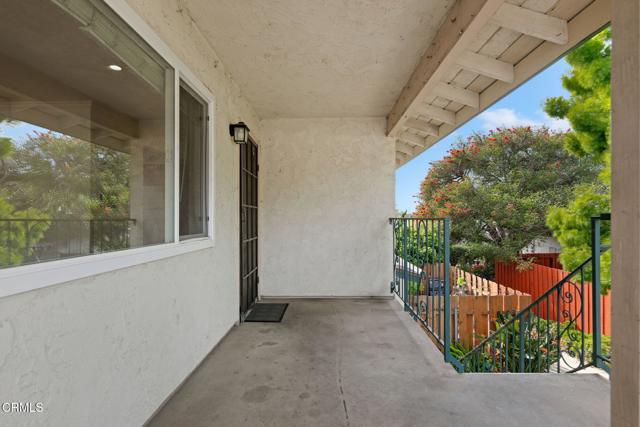 Detail Gallery Image 4 of 22 For 331 Northgate Dr #D,  Goleta,  CA 93117 - 3 Beds | 2 Baths